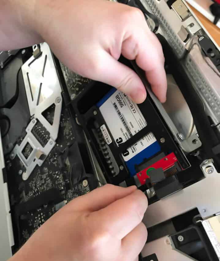 Installing a HDD into a computer Installing a HDD into a computer