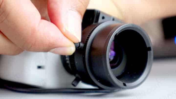 Lens puller Lens puller
